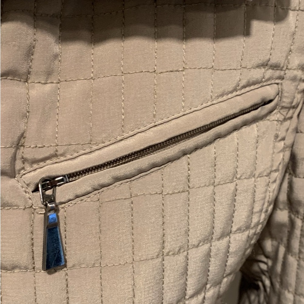 Portrait  Quilted Tan Jacket size small - Picture 2 of 12
